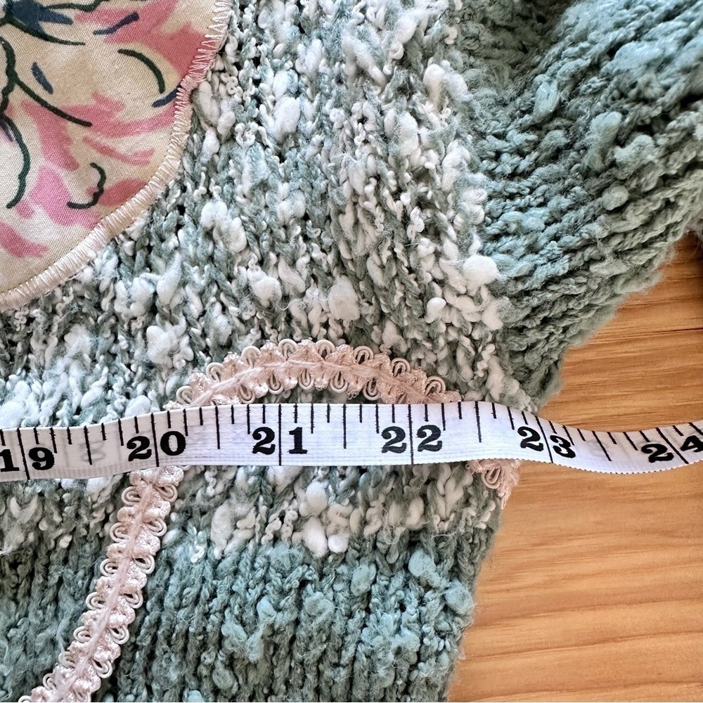 Needles & Yarn Vintage Sweater Large Green Embellished Top Cottage Granny - Picture 14 of 15